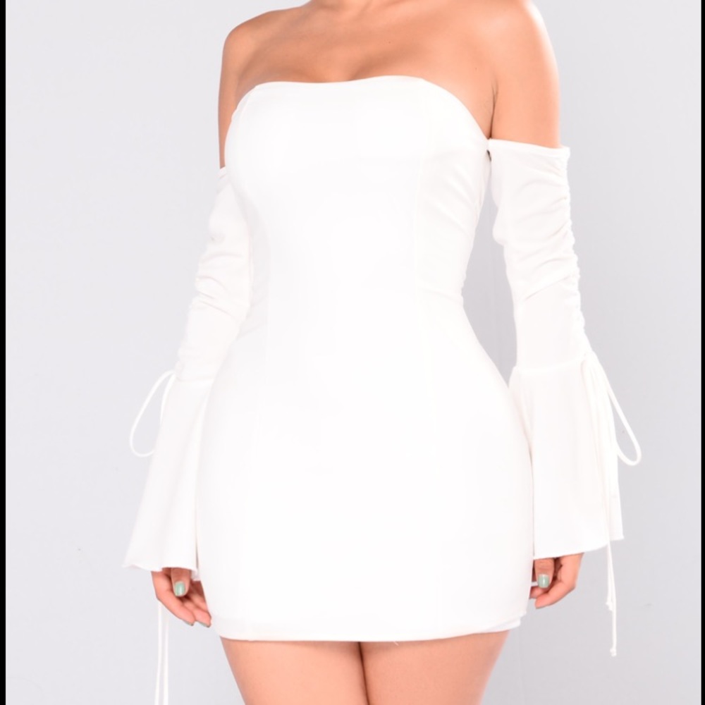 SOLD Kannes Off Shoulder Dress - Ivory / White
